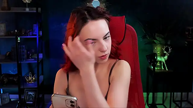 Snapshot of evanellson chatting on February 5, 2026, 8:32 am evanellson online show from February 5, 2026, 8:32 am