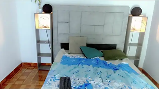 Eban Dustan online show from March 22, 2026, 7:37 pm