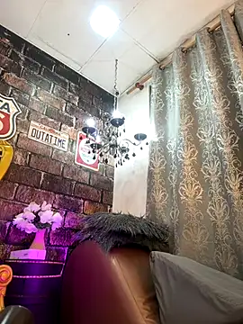 SashaDurante online show from December 19, 2025, 12:07 pm