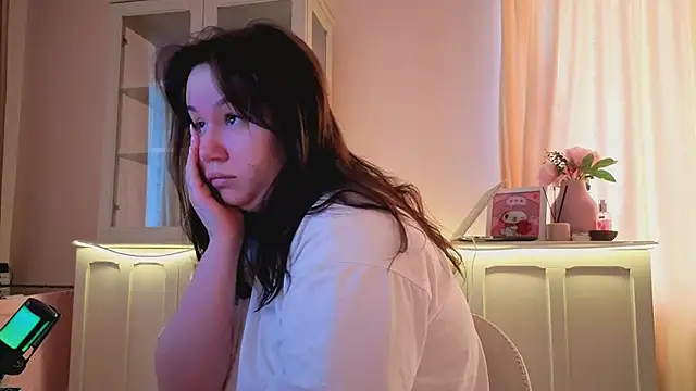 Alisia Mars online show from March 28, 2026, 5:41 am