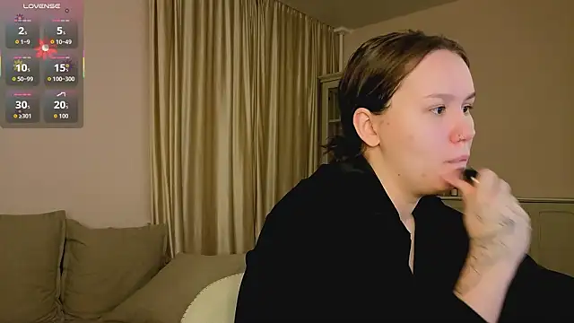 Alisia Mars online show from November 28, 2025, 6:02 am