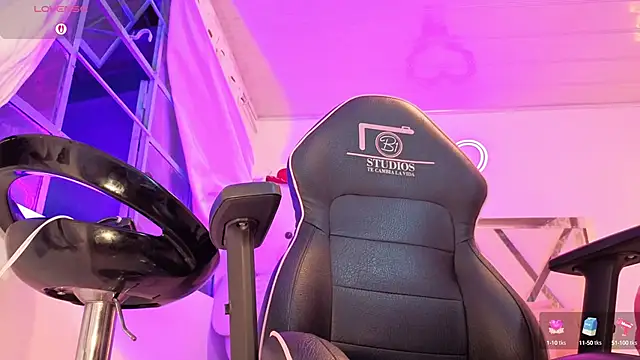 Laylafoxy tay online show from October 10, 2025, 3:18 am