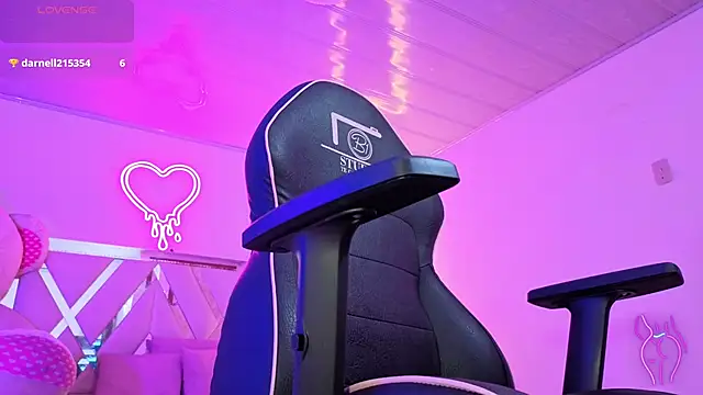 Laylafoxy tay online show from October 12, 2025, 3:30 am