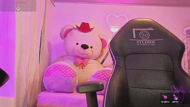 Laylafoxy tay online show from September 27, 2025, 3:23 am