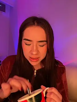 Im Valen Cute online show from October 23, 2025, 1:26 am