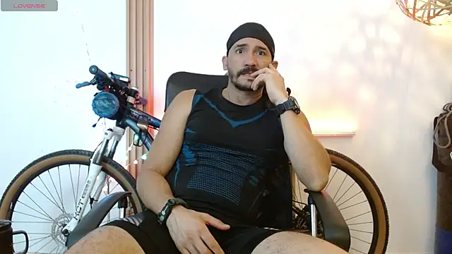 Reiko 85  online show from January 14, 2026, 3:04 pm