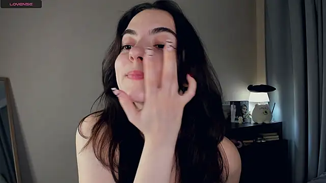 DracosMoon online show from December 4, 2025, 7:40 am