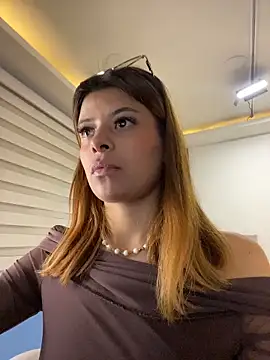 Antonella Torres2 online show from November 30, 2025, 7:14 pm