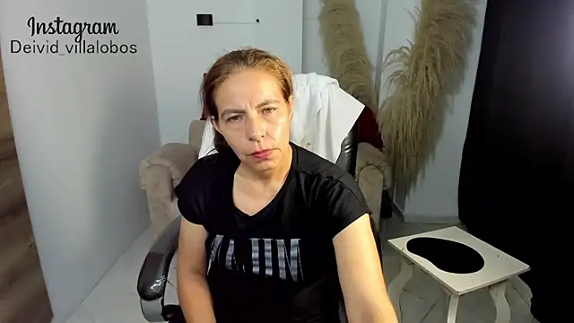 Milf karlye online show from January 31, 2026, 10:52 pm