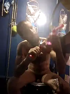 Snapshot of Whipit323 chatting on December 22, 2024, 2:17 am Whipit323 online show from December 22, 2024, 2:17 am