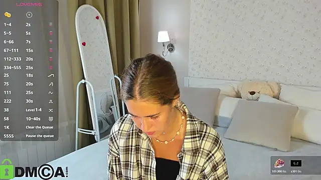 Jennifer Wadee online show from August 2, 2026, 10:07 pm