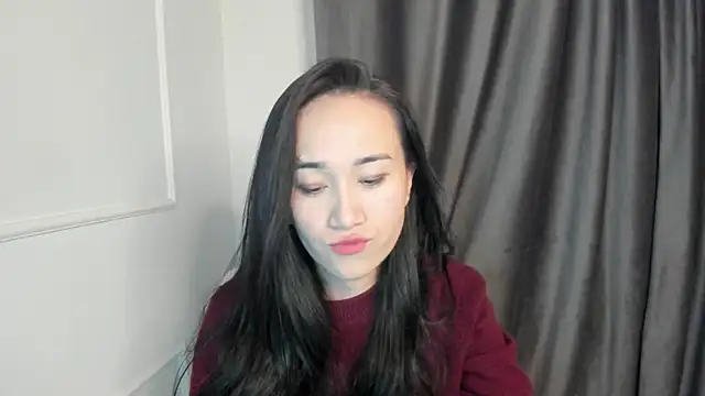 aenie online show from October 8, 2025, 1:45 pm