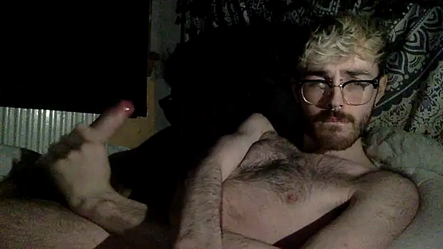 Snapshot of hairynhorny992 chatting on February 27, 2025, 3:18 am hairynhorny992 online show from February 27, 2025, 3:18 am