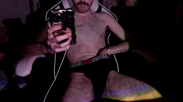 Snapshot of hairynhorny992 chatting on December 30, 2024, 3:56 pm hairynhorny992 online show from December 30, 2024, 3:56 pm