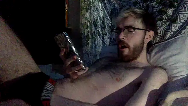 Snapshot of hairynhorny992 chatting on March 16, 2025, 7:59 am hairynhorny992 online show from March 16, 2025, 7:59 am