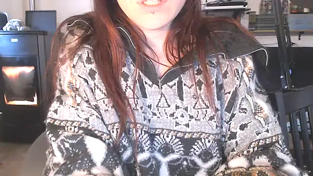 Snapshot of complicata_mente chatting on March 22, 2025, 2:03 pm complicata mente online show from March 22, 2025, 2:03 pm