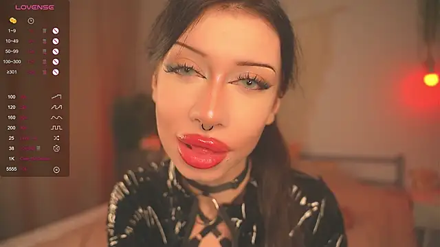 Snapshot of Devilsss_toy chatting on September 21, 2025, 4:01 pm Devilsss toy online show from September 21, 2025, 4:01 pm