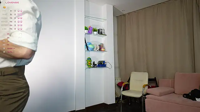 Snapshot of Alex_xxx chatting on November 2, 2025, 4:01 pm Alex xxx online show from November 2, 2025, 4:01 pm