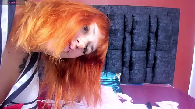 Aurora Doll  online show from October 14, 2025, 12:28 pm