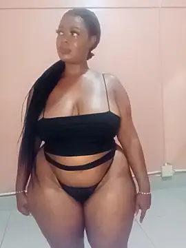 Luciouslips00 online show from April 18, 2026, 3:25 pm