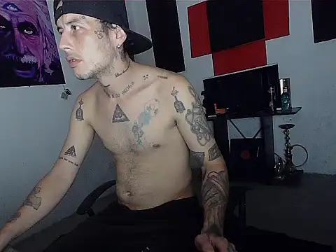 patrik tattoo  online show from April 23, 2026, 4:41 am