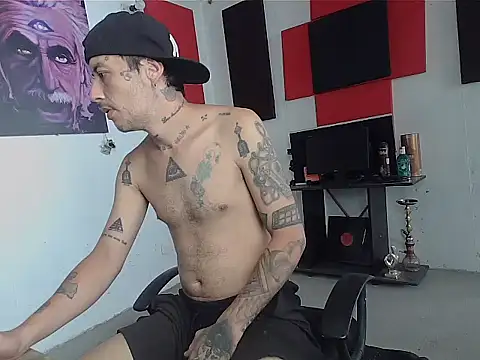 Snapshot of patrik_tattoo_ chatting on April 29, 2026, 4:33 pm patrik tattoo online show from April 29, 2026, 4:33 pm