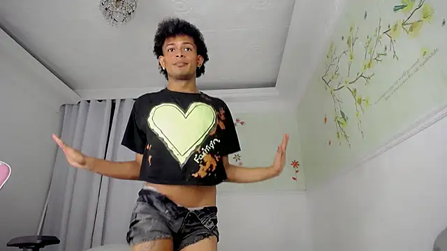 rose Skinny  online show from December 19, 2025, 1:31 am