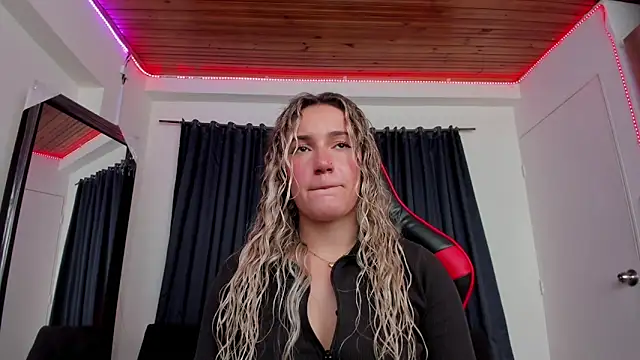 Snapshot of Keyth_clement chatting on May 1, 2026, 8:36 pm Keyth clement online show from May 1, 2026, 8:36 pm