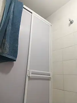 M4rlo online show from December 2, 2025, 4:58 am