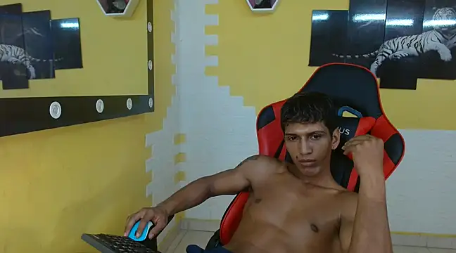 mau elixxx online show from January 24, 2025, 9:39 am