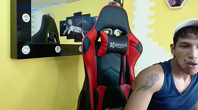 mau elixxx online show from January 21, 2025, 2:33 am