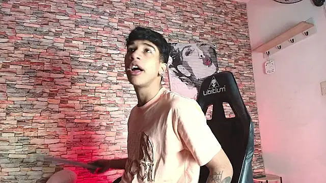 Snapshot of hares_mds chatting on February 10, 2026, 3:00 pm hares mds online show from February 10, 2026, 3:00 pm