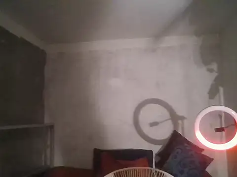 bellacrespalatina online show from January 7, 2026, 3:39 pm