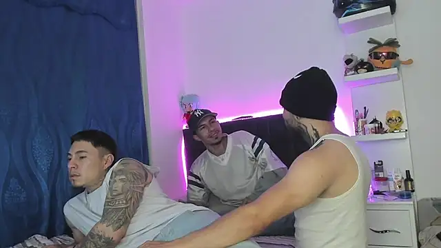  tatho perovich  online show from February 8, 2025, 1:22 am