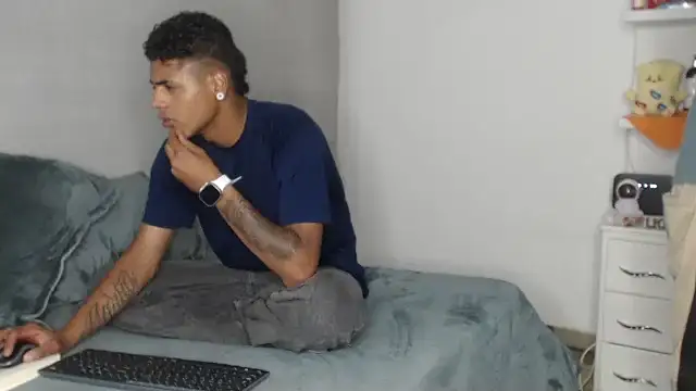  tatho perovich  online show from December 18, 2025, 4:39 am