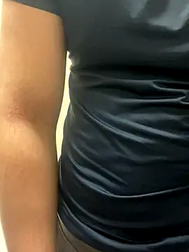 YU-KI00 online show from November 28, 2025, 10:15 am