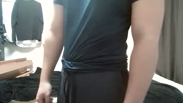 Snapshot of YU-KI00 chatting on October 24, 2025, 1:10 pm YU-KI00 online show from October 24, 2025, 1:10 pm