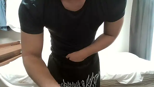 Snapshot of YU-KI00 chatting on September 28, 2025, 3:02 am YU-KI00 online show from September 28, 2025, 3:02 am