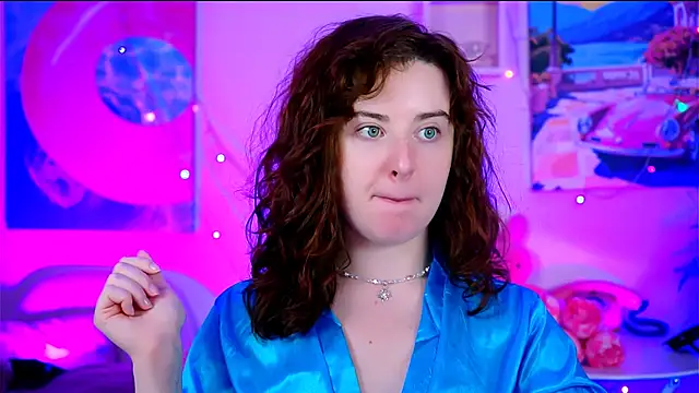 AnnTerry  online show from October 4, 2025, 9:33 am