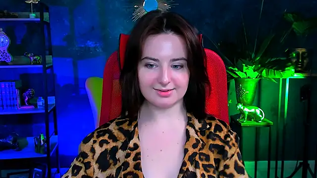 AnnTerry  online show from March 21, 2025, 12:39 pm