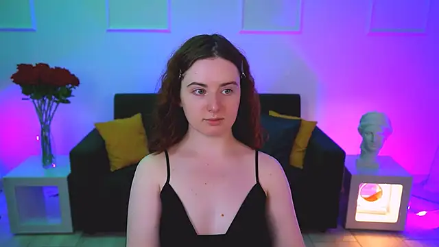 AnnTerry  online show from November 7, 2025, 1:15 pm