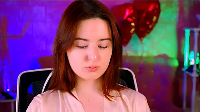 AnnTerry  online show from March 8, 2025, 11:58 am