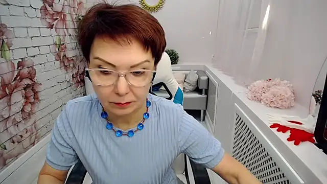 Snapshot of Cutie_Asya chatting on February 10, 2025, 5:14 am Cutie Asya online show from February 10, 2025, 5:14 am