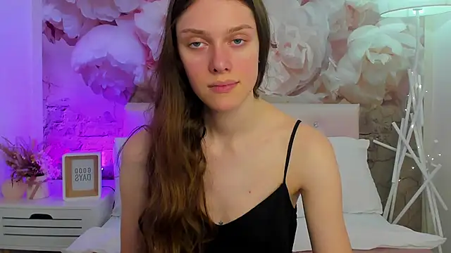 Snapshot of JaneBrowni chatting on March 9, 2025, 1:15 pm JaneBrowni online show from March 9, 2025, 1:15 pm