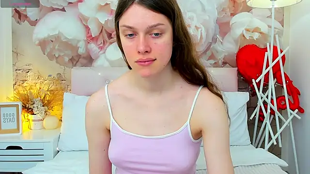 Snapshot of JaneBrowni chatting on April 22, 2026, 12:23 pm JaneBrowni online show from April 22, 2026, 12:23 pm