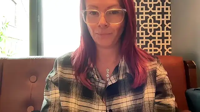 Snapshot of MelodyRoseUk chatting on October 30, 2025, 12:14 pm MelodyRoseUk online show from October 30, 2025, 12:14 pm