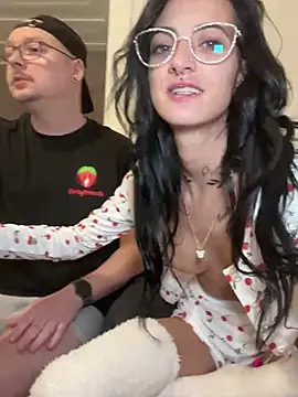 Snapshot of mrs_skinny_goddess chatting on February 9, 2025, 12:49 am mrs skinny goddess online show from February 9, 2025, 12:49 am