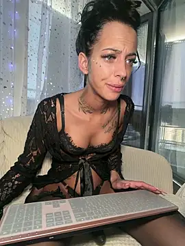 Snapshot of mrs_skinny_goddess chatting on May 1, 2026, 4:34 pm mrs skinny goddess online show from May 1, 2026, 4:34 pm