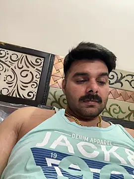 Snapshot of Gaonkadesilonda chatting on September 25, 2025, 6:36 pm Gaonkadesilonda online show from September 25, 2025, 6:36 pm