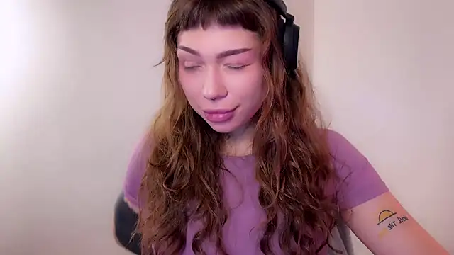 PaulaPratt online show from January 18, 2025, 4:04 am